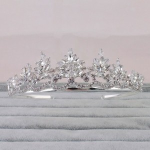Headbands Wedding Tiara Crown Flower Sparkly Rhinestones Decor Bridal Headpiece Band for Prom - C9189ONZYTZ $18.66